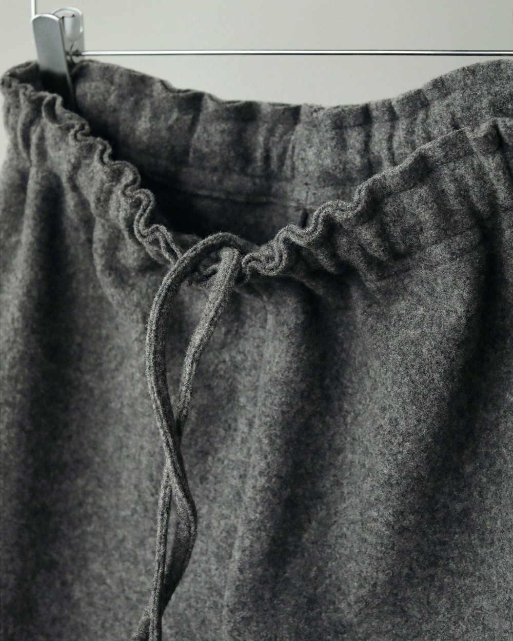 Drawstring Wool Pants Drawstring Wool Pants,ドロストリングウールパンツ,62420708,ボトムス,パンツ,ウールパンツ,anuke,アンヌーク,lifes,ライフズ