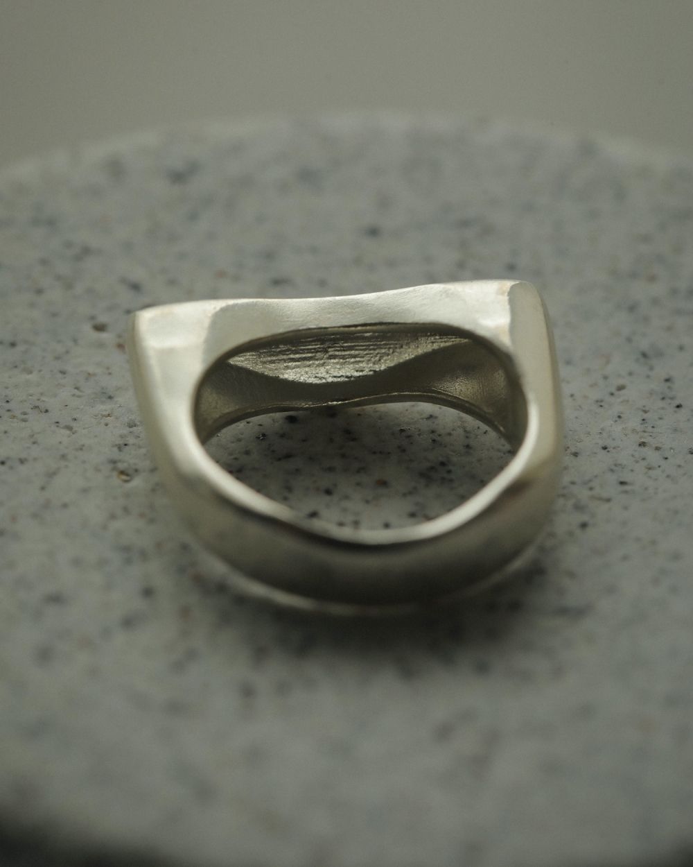 Nuance Signet Ring Nuance Signet Ring,ニュアンスシグネットリング,62420907,リング,指輪,アクセサリー,アクセ,anuke,アンヌーク,lifes,ライフズ