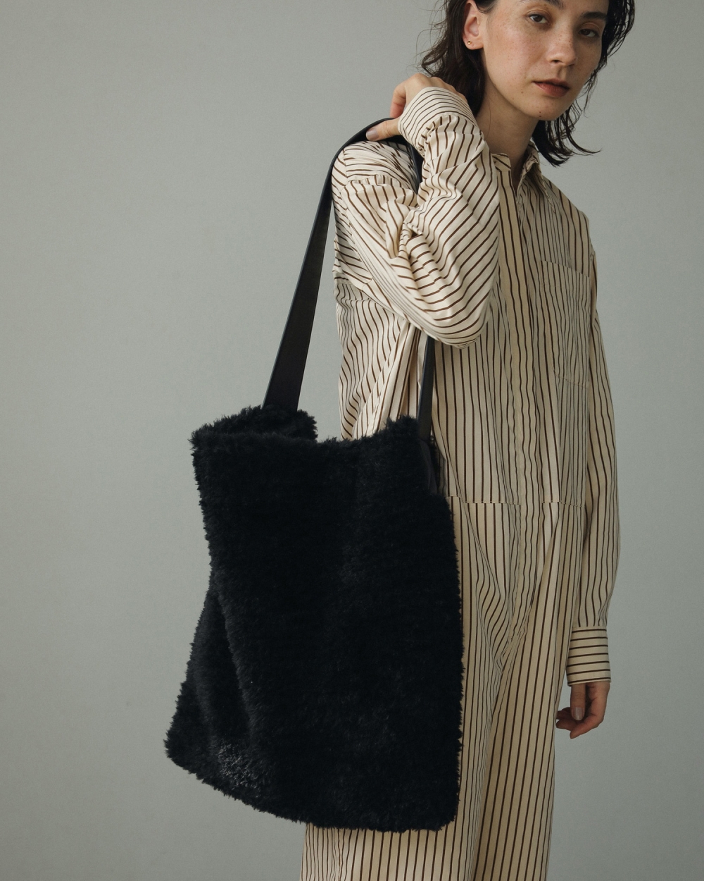 アンヌークanuke Boa Tote Bag ホワイト