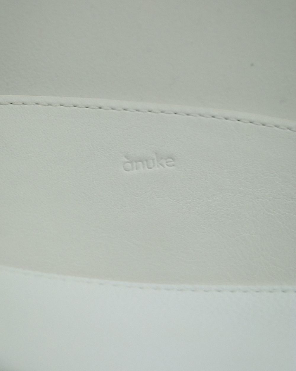 anuke　Leather Round Bag ànuke online store（アンヌーク） / Leather Round BagLeather