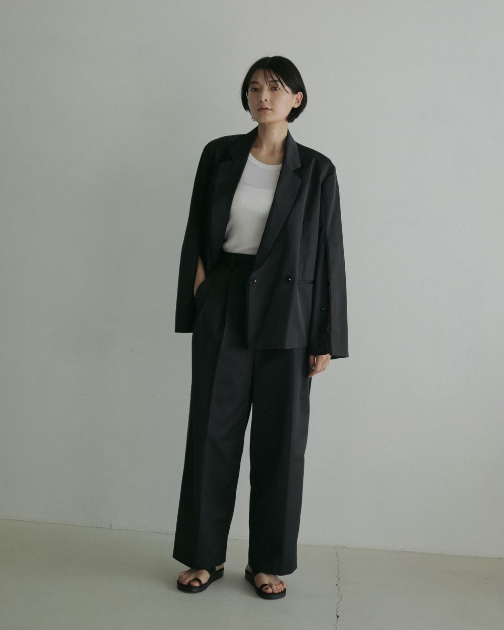 ànuke online store（アンヌーク） / Satin Slit JacketSatin