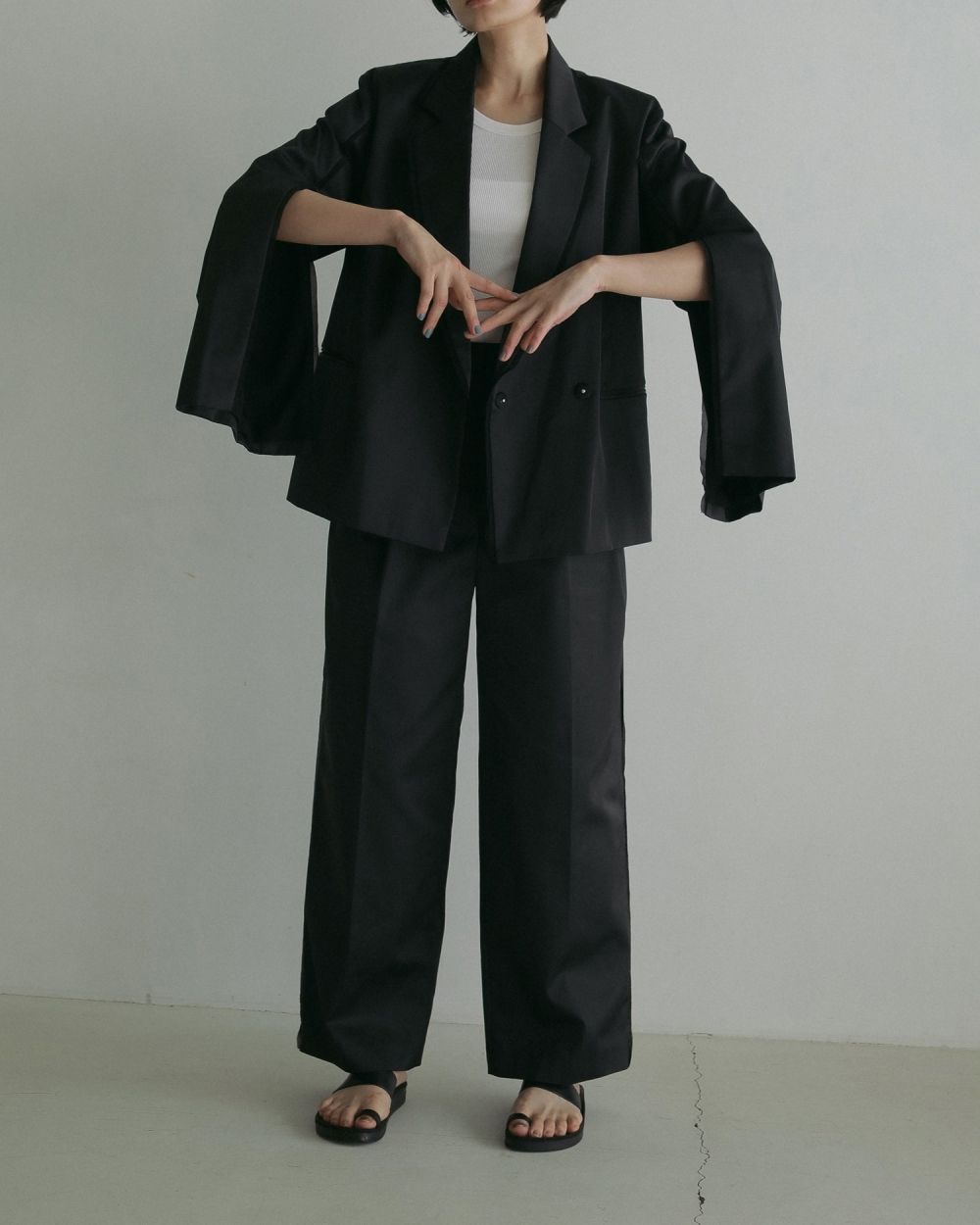 最終値下げ！Satin Slit Jacket anuke 最終値下げ！Satin Slit Jacket anuke - メルカリ