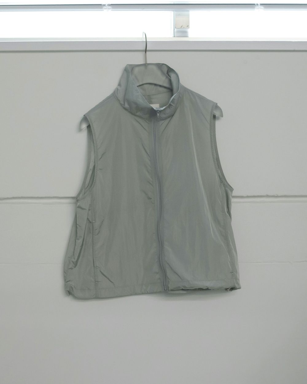 ànuke online store（アンヌーク） / Nylon Sleeveless