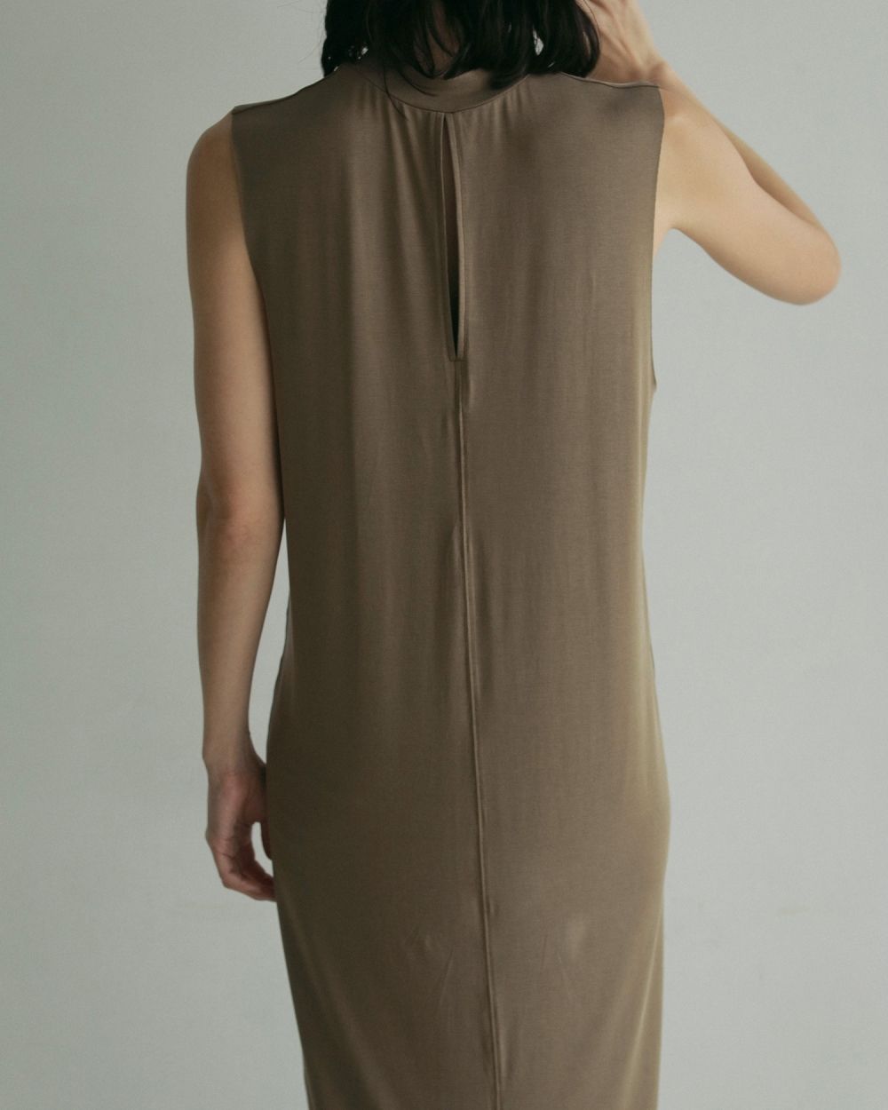 新品未使用★anuke Sleeveless Tuck Onepiece ànuke アンヌーク anuke Sleeveless Tuck Onepiece スリーブ