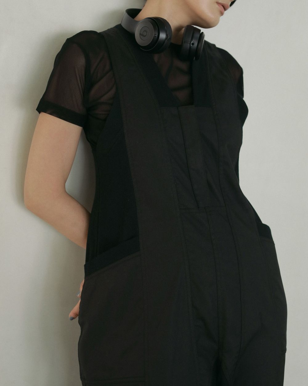 ànuke online store（アンヌーク） / Drawstring Vneck