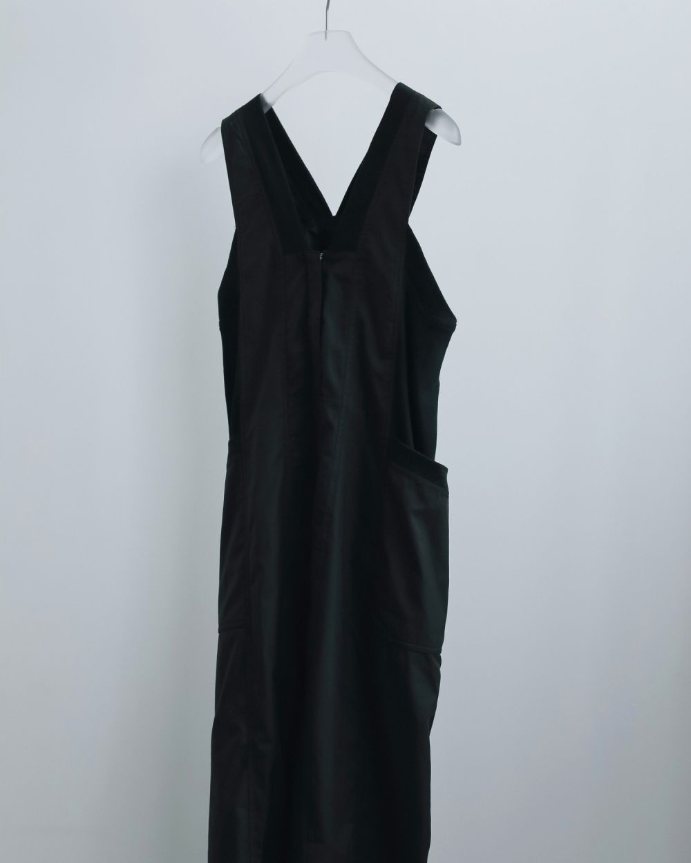 ànuke online store（アンヌーク） / Drawstring Vneck