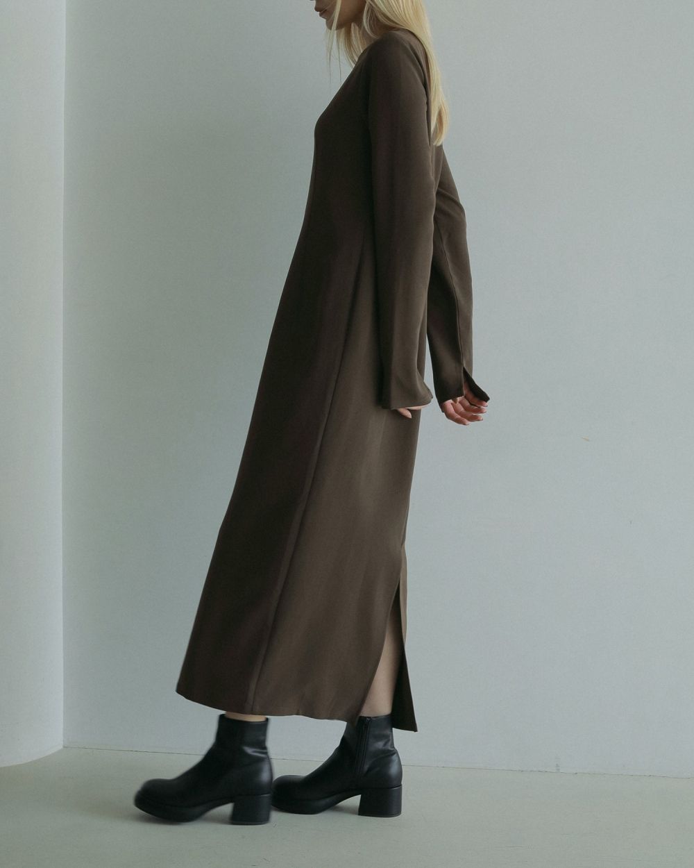 ワンピース anuke Backopen Shirring Onepiece ànuke online store（アンヌーク） / Backopen Shirring