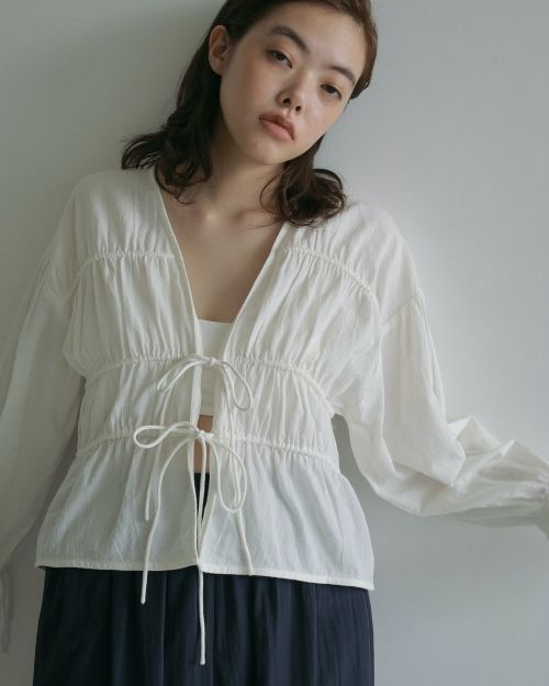 日本未入荷 ànuke BlouseVneck Lace Vneck / store（アンヌーク） online トップス