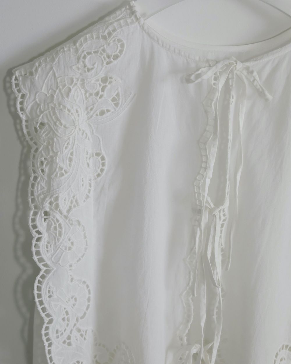 今日のみ値下げ アンヌーク★未使用★Cutwork Box Blouse ànuke online store（アンヌーク） / Cutwork Box BlouseCutwork