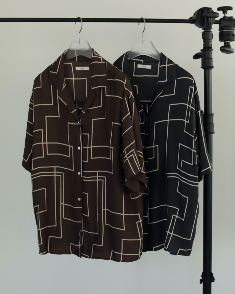 ànuke online store（アンヌーク） / Geometric Opencollar
