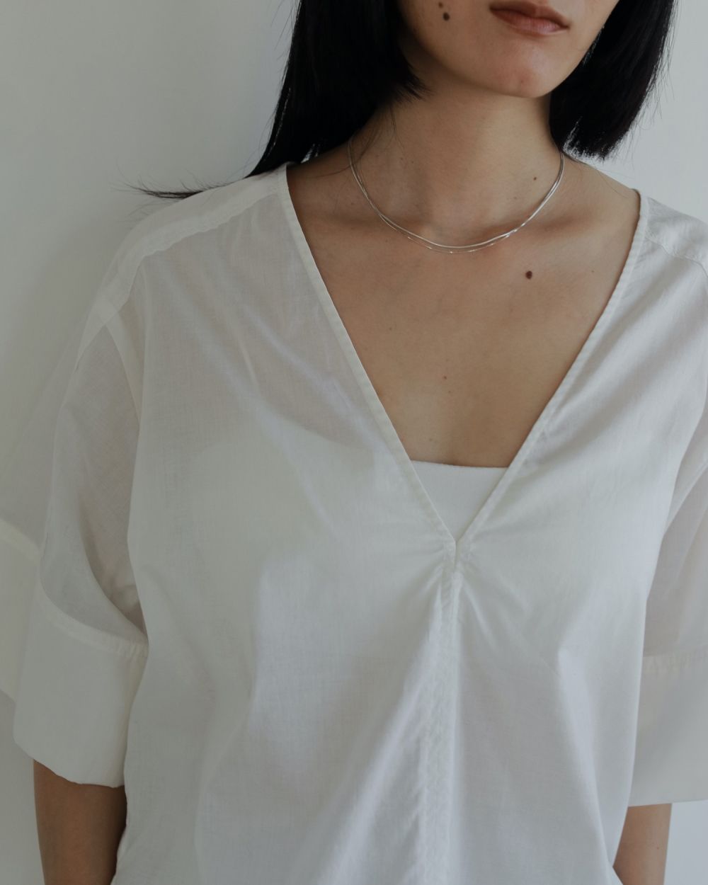 ànuke online store（アンヌーク） / Vneck Gather BlouseVneck