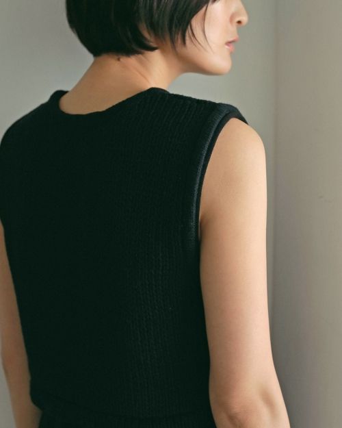 ローゲージショート丈トップス　ジャンティーク　春ニット ànuke online store（アンヌーク） / Lowgauge Short