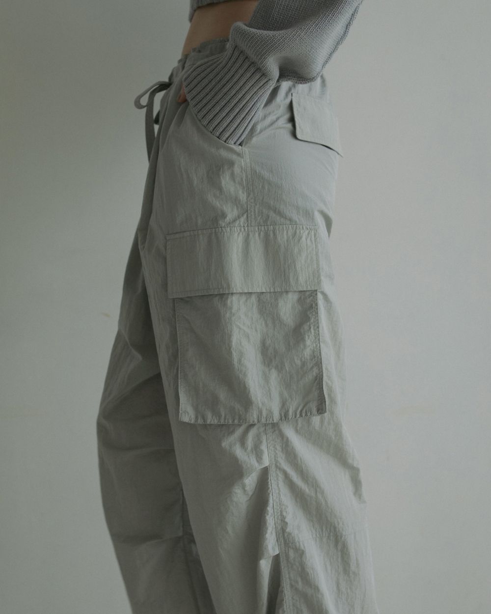 新品未使用/ànuke Nylon Cargo Pants 36 新品未使用/ànuke Nylon Cargo Pants 36 - メルカリ