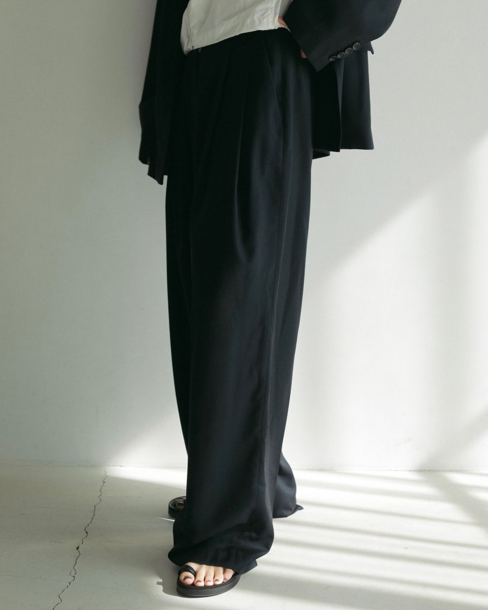 Twill Wide Pants Twill Wide Pants,ツイルワイドパンツ,62510705,パンツ,ボトムス,ワイドパンツ,ツイル素材,ànuke,トアンヌーク,lifes,ライフズ,25ss