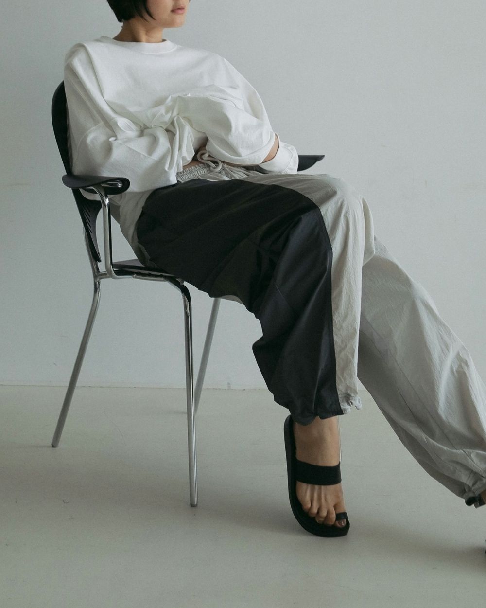 OPEN YY 関税込 レタリング パラシュート パンツ UNISEX/2サイズ展開】アシメZIPパラシュートパンツ（カーゴ