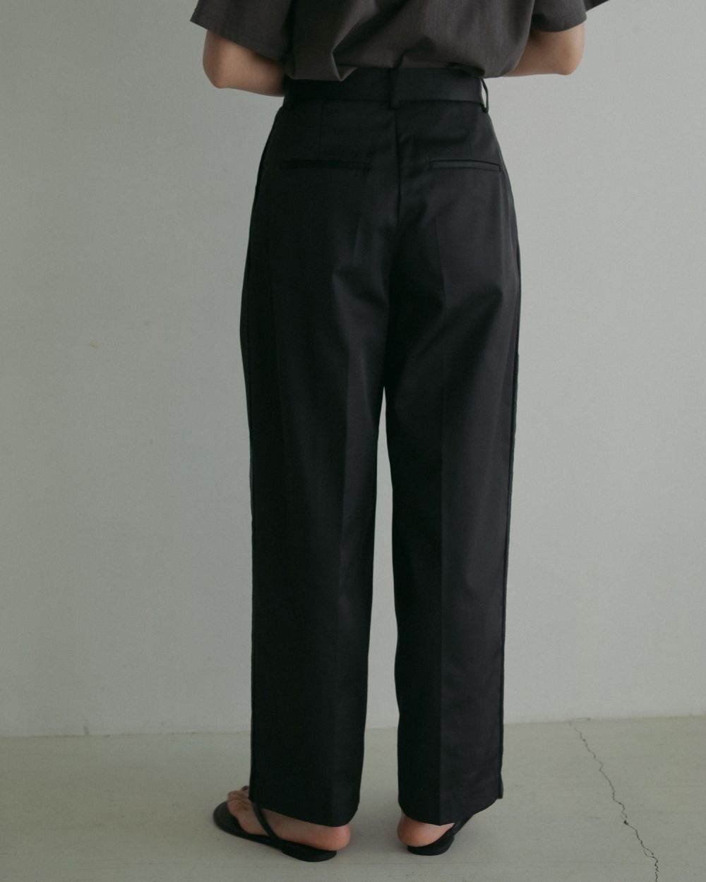 ànuke online store（アンヌーク） / Satin Wide PantsSatin