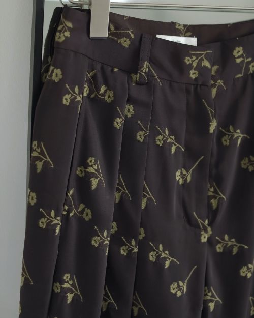 ànuke online store（アンヌーク） / Flower Jacquard