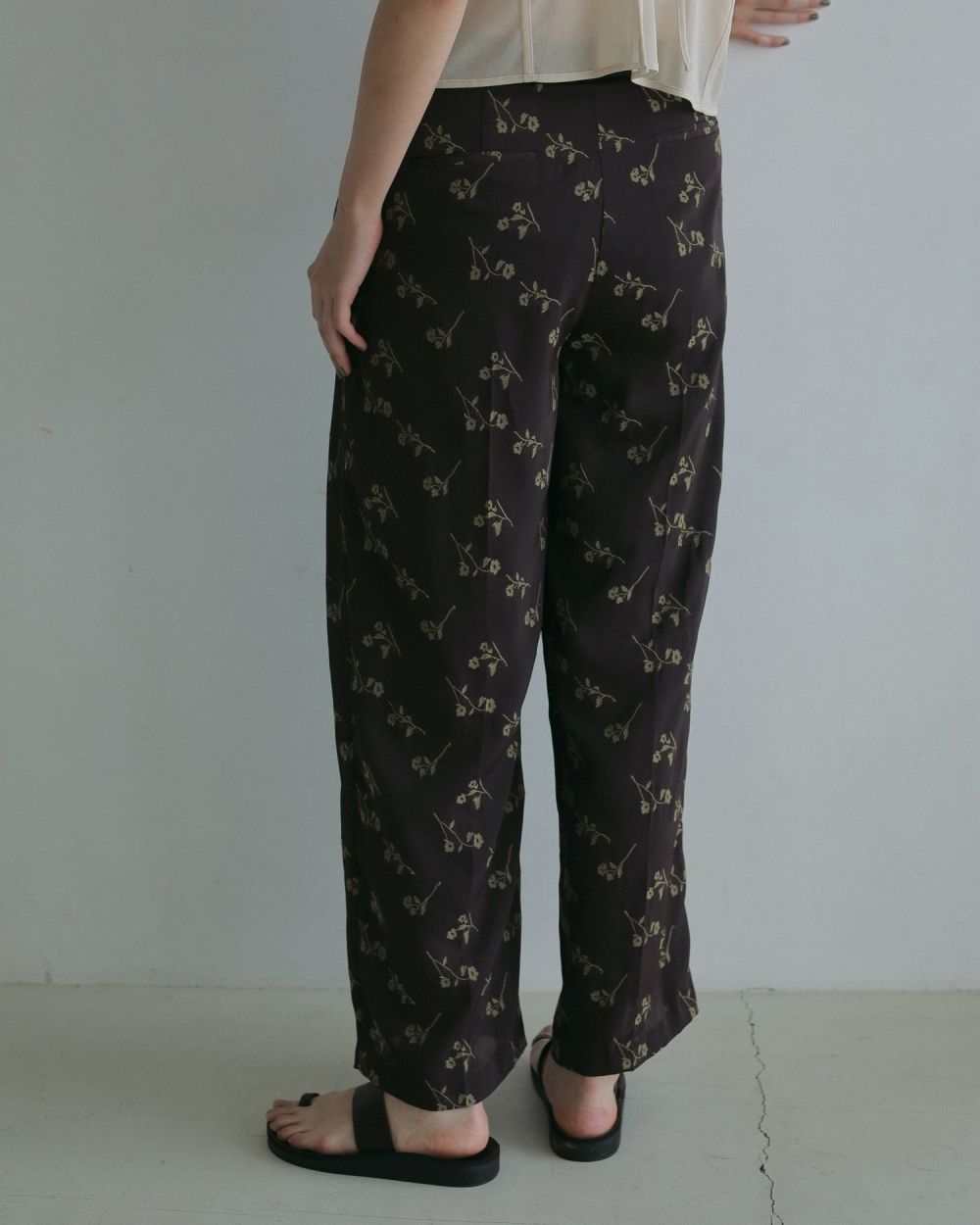 パンツ HIAND Flower jacquard tapered pants Flower jacquard tapered pants - HIAND