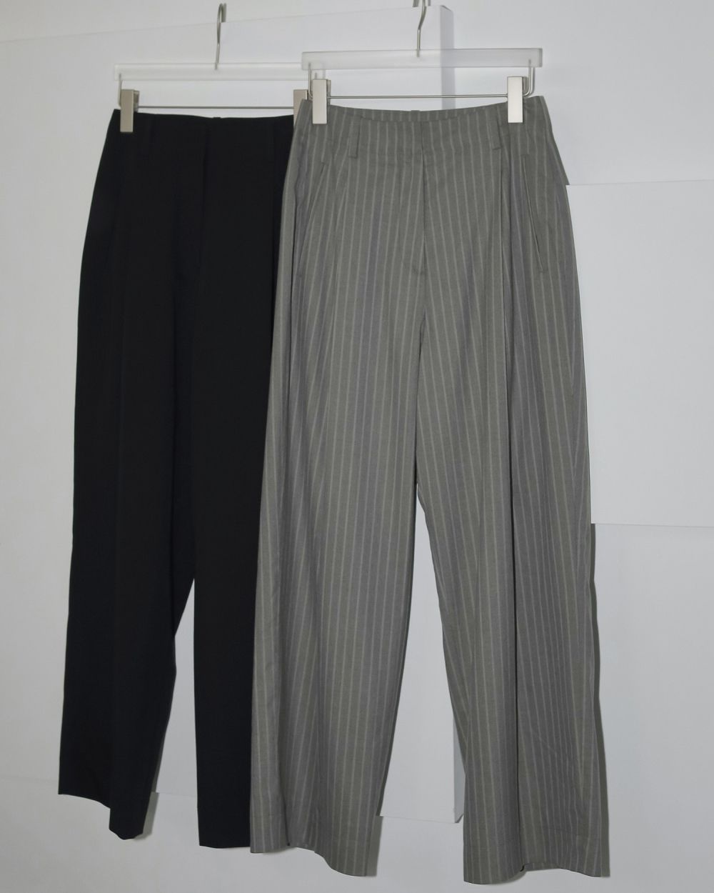 ànuke online store（アンヌーク） / Tuck Loose PantsTuck