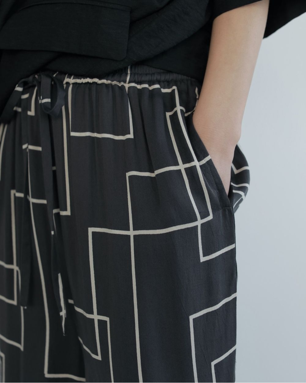 ànuke online store（アンヌーク） / Geometric Easy