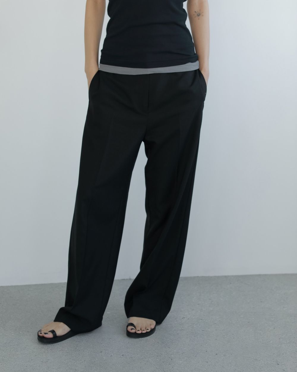 ànuke online store（アンヌーク） / Slim Straight PantsSlim