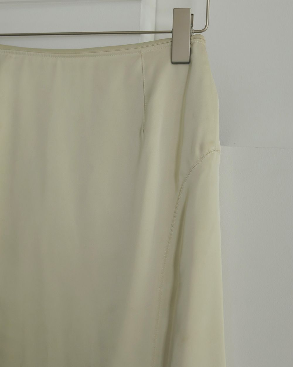 anuke サテンスカート38サイズ ànuke online store（アンヌーク） / Satin Pencil SkirtSatin