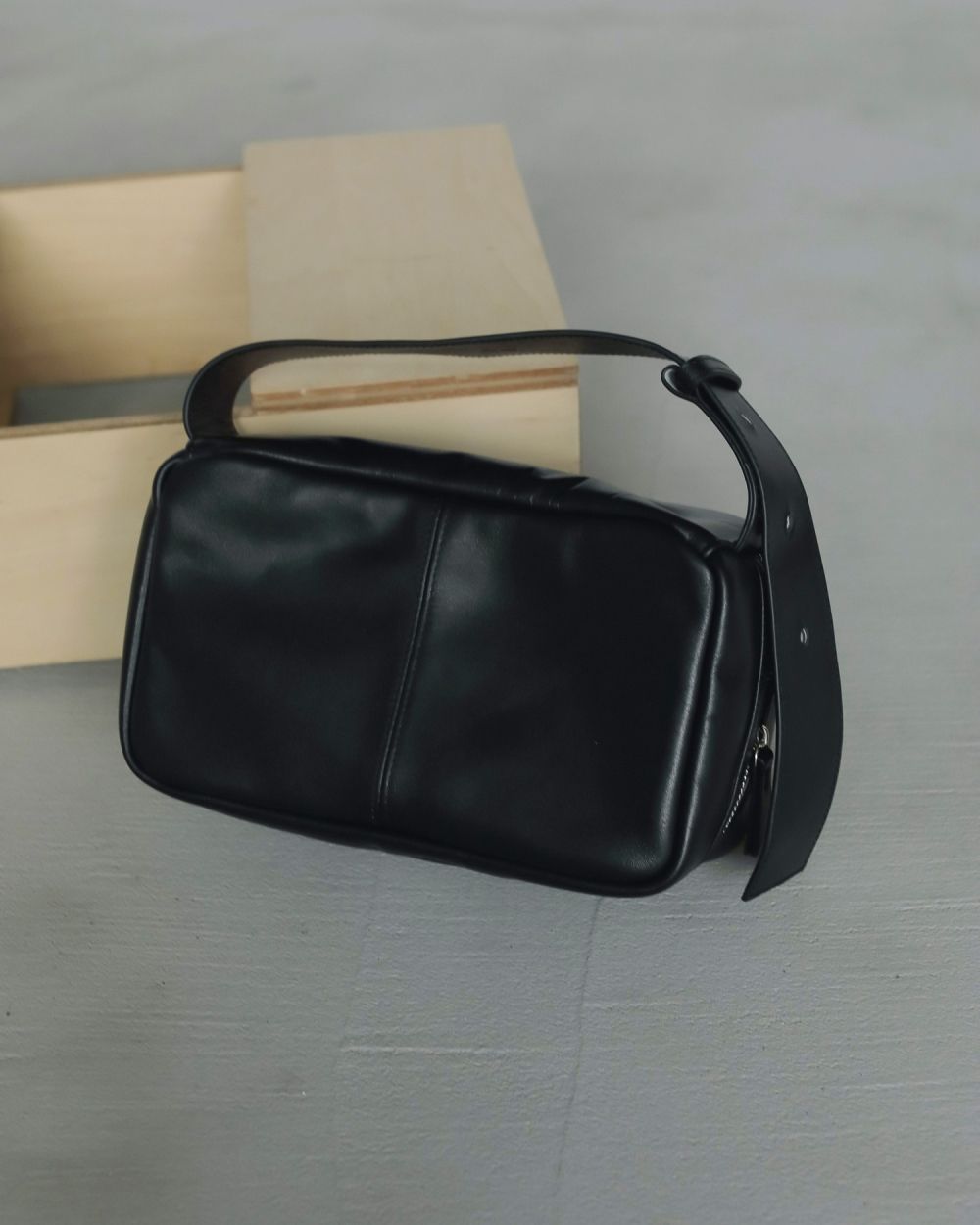 バッグ anuke Onehandle Leather Bag ànuke online store(アンヌーク) / Onehandle Leather