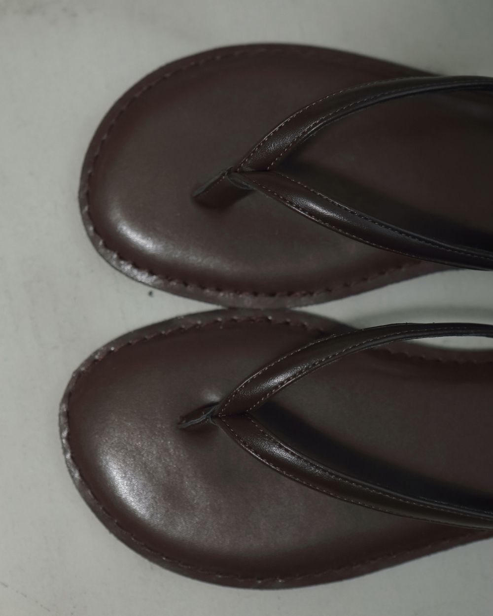 ànuke online store（アンヌーク） / Ecoleather Tong