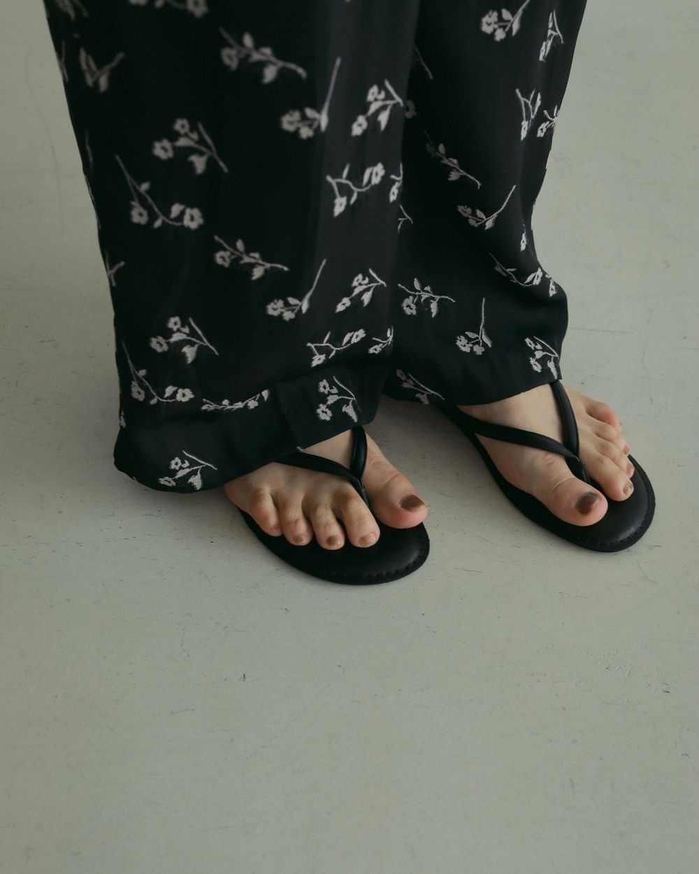 ànuke online store（アンヌーク） / Ecoleather Tong