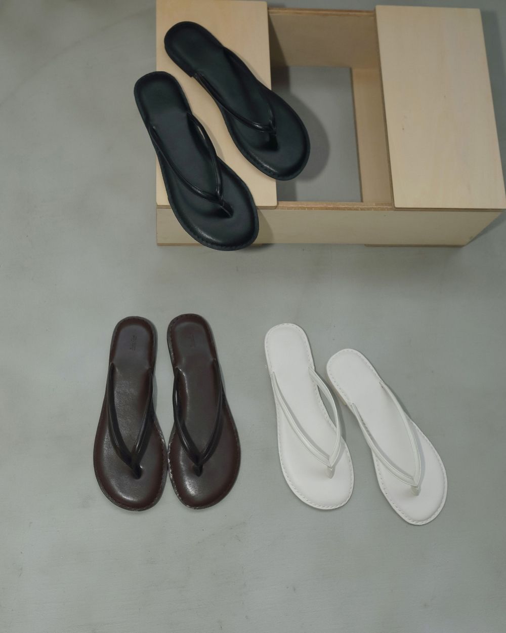 ànuke online store（アンヌーク） / Ecoleather Tong
