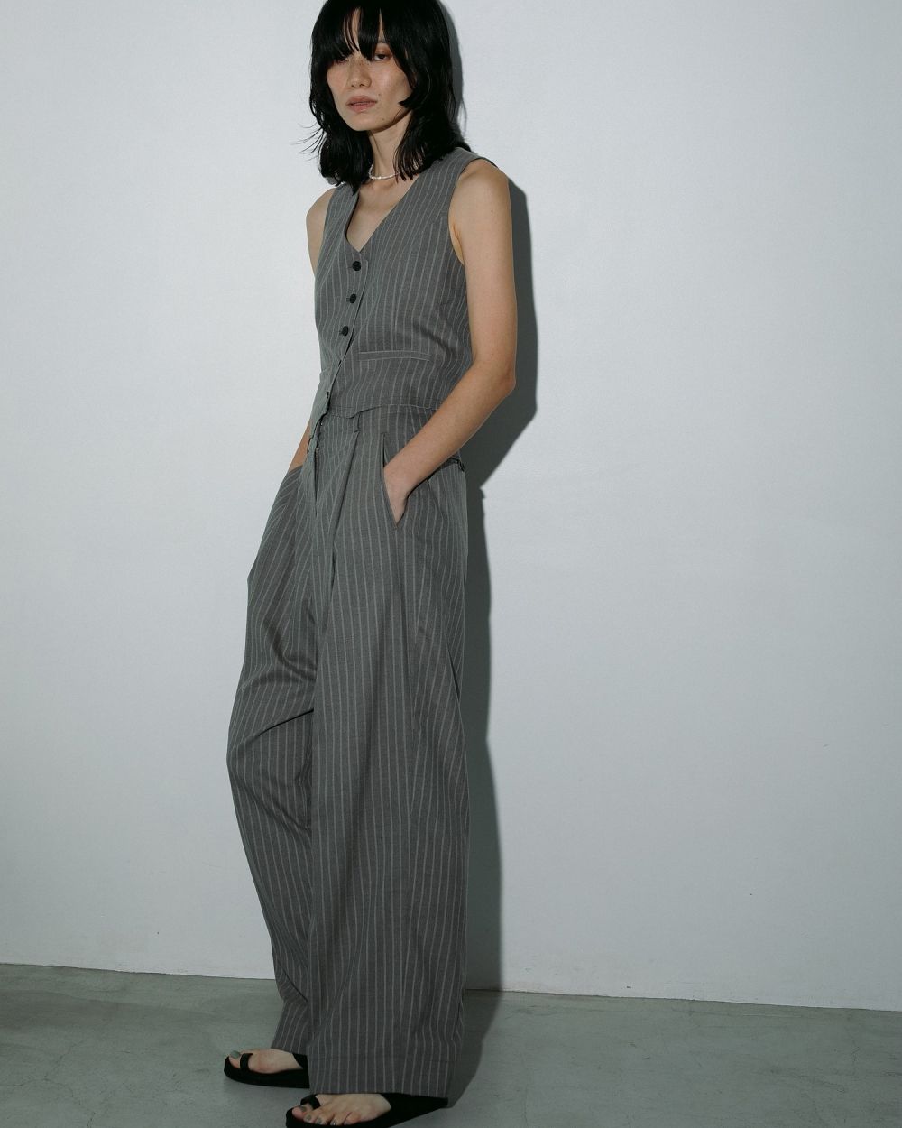 Ecoleather Belt Sandals Ecoleather Belt Sandals,エコレザーベルトサンダル,62511004,サンダル,シューズ,艶感,フラットソール,合皮,ànuke,アンヌーク,lifes,ライフズ,25ss