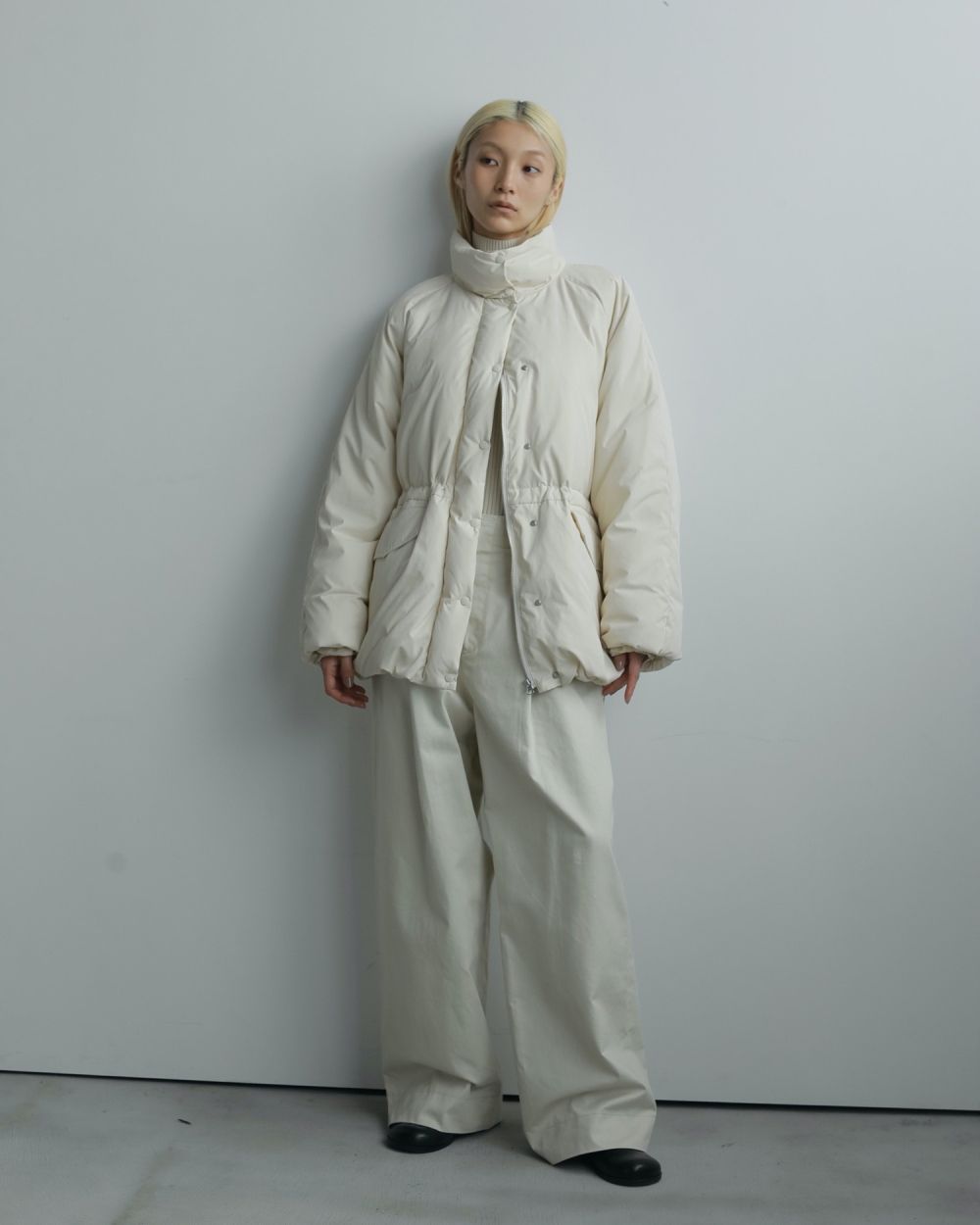 Standcollar Down Coat Standcollar Down Coat,スタンドカラーダウンコート,62520004,アウター,コート,ダウンコート,ミドル丈,中綿,ànuke,アンヌーク,lifes,ライフズ,25aw