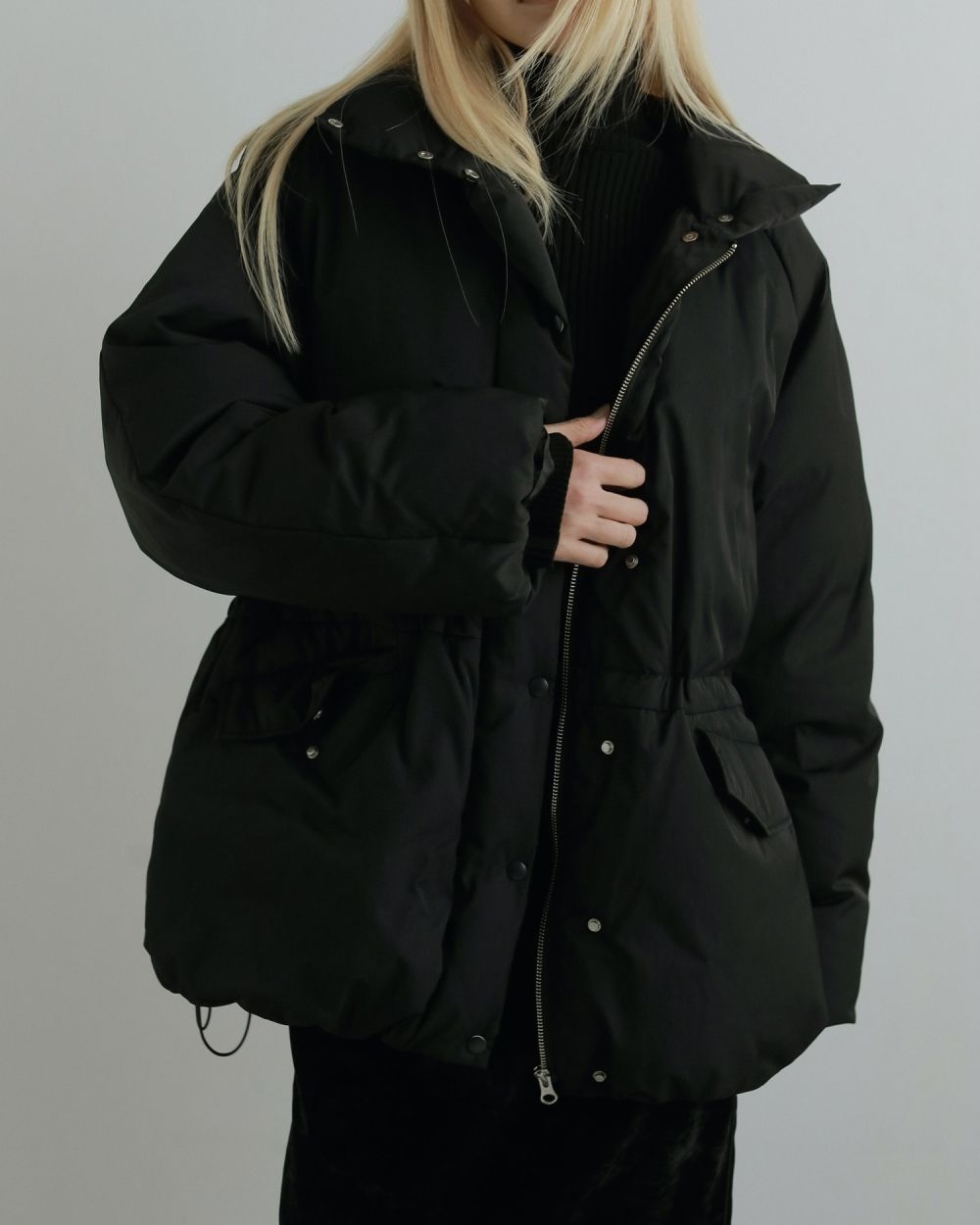 Standcollar Down Coat Standcollar Down Coat,スタンドカラーダウンコート,62520004,アウター,コート,ダウンコート,ミドル丈,中綿,ànuke,アンヌーク,lifes,ライフズ,25aw