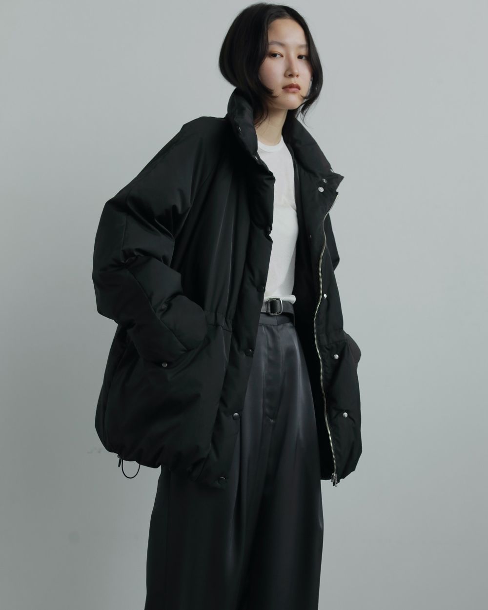 Standcollar Down Coat Standcollar Down Coat,スタンドカラーダウンコート,62520004,アウター,コート,ダウンコート,ミドル丈,中綿,ànuke,アンヌーク,lifes,ライフズ,25aw