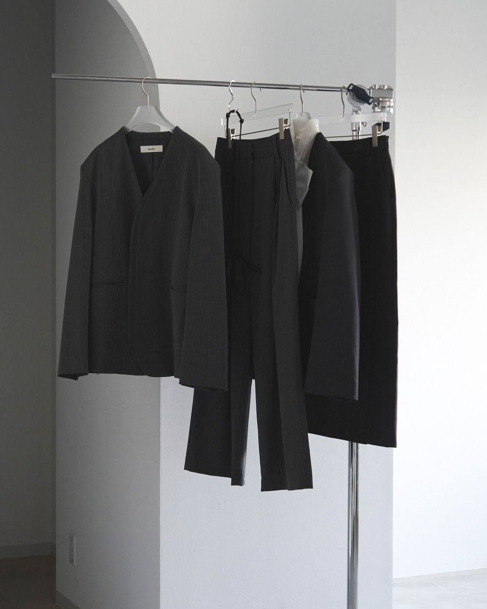 ànuke online store（アンヌーク） / Collarless Over