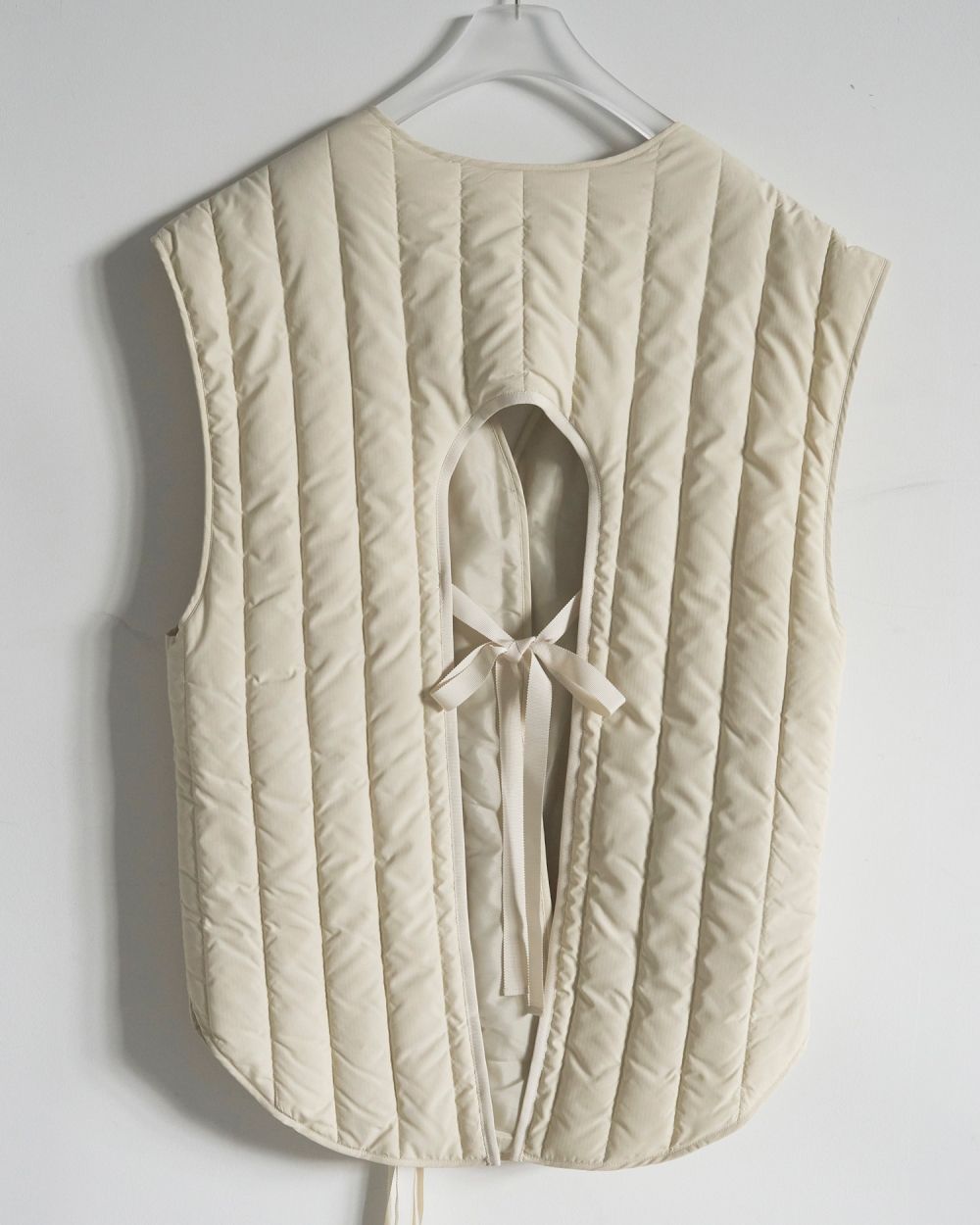 Backopen Stripe Vest Backopen Stripe Vest,バックオープンストライプベスト,62520108,ベスト,オーバーベスト,アウター,ジャケット,JK,ànuke,アンヌーク,lifes,ライフズ,25aw