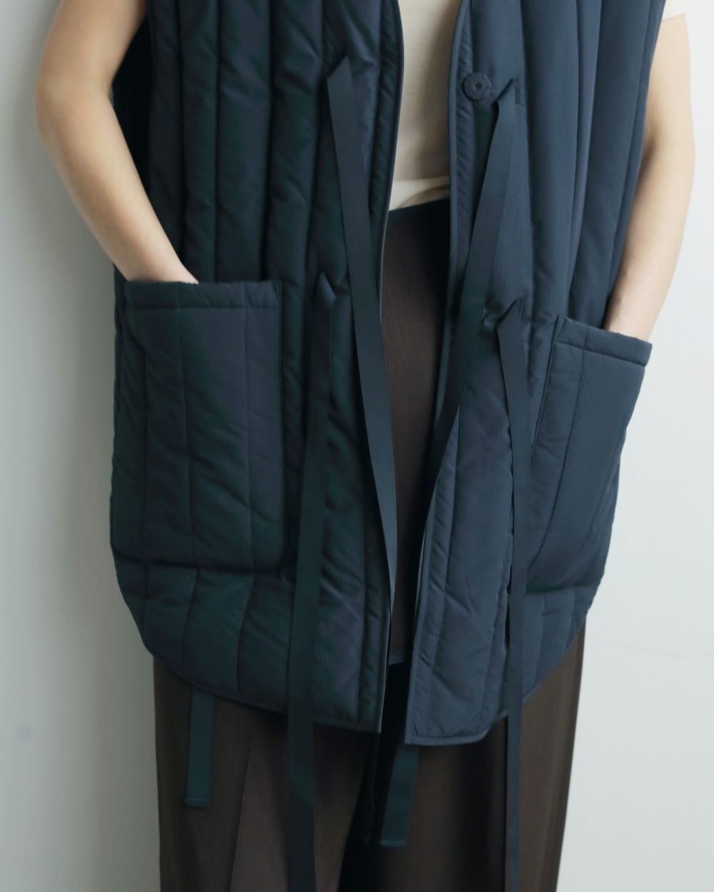 Backopen Stripe Vest Backopen Stripe Vest,バックオープンストライプベスト,62520108,ベスト,オーバーベスト,アウター,ジャケット,JK,ànuke,アンヌーク,lifes,ライフズ,25aw