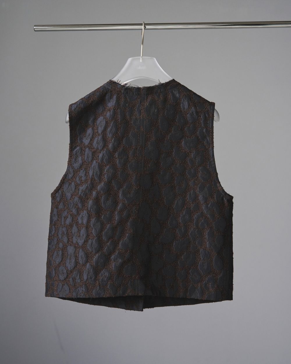 Leopard Jacquard Vest Leopard Jacquard Vest,レオパードジャガードベスト,62520111,ベスト,アウター,レオパード柄,ànuke,アンヌーク,lifes,ライフズ,25aw