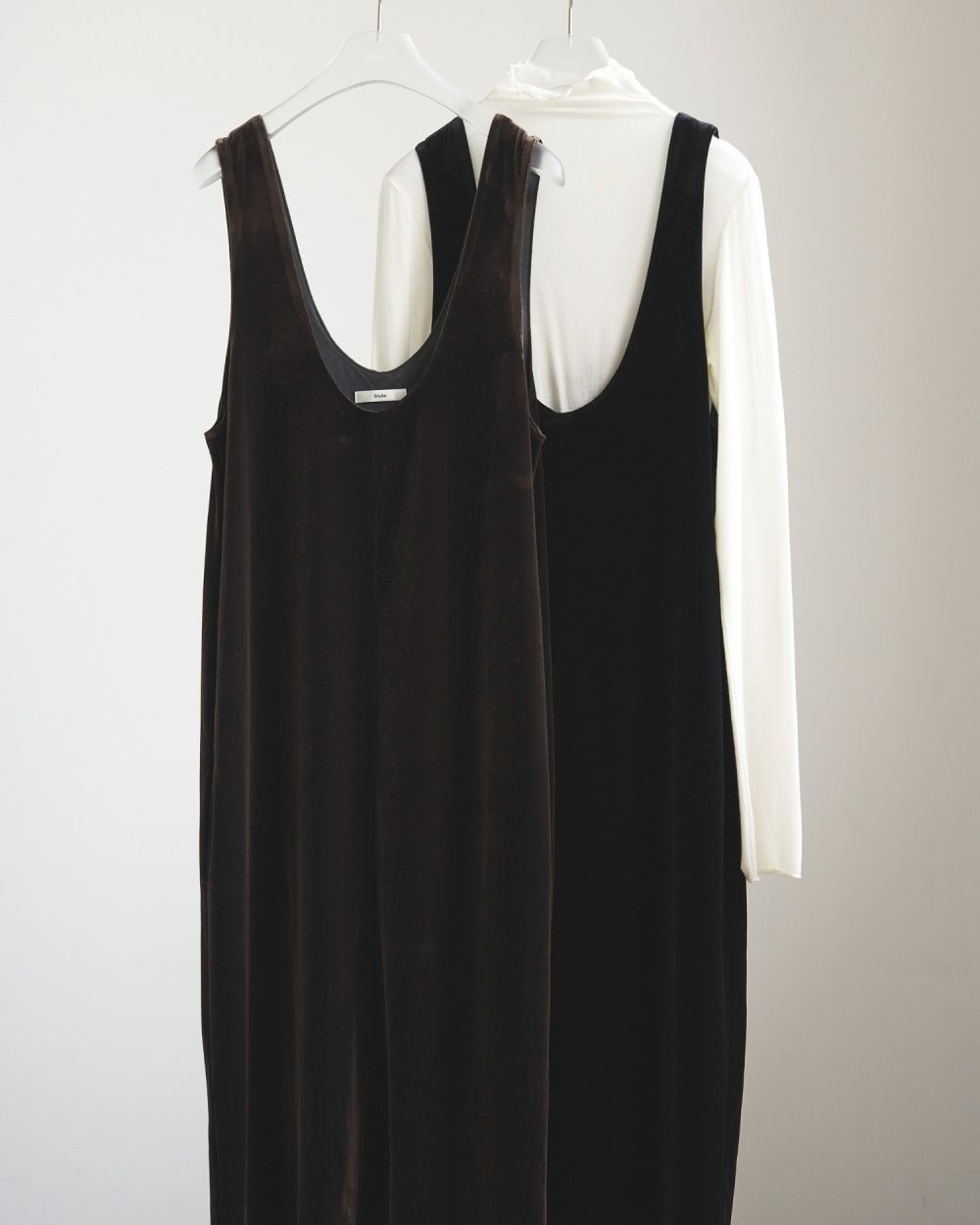 ànuke online store（アンヌーク） / Velour Uneck
