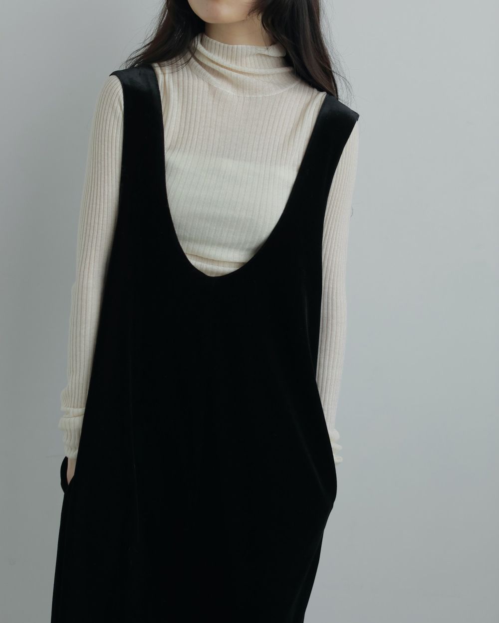 Velour Uneck Onepiece Velour Uneck Onepiece,ベロア Uネック ワンピース,62520314,ワンピ,ワンピース,ベロア,ànuke,アンヌーク,lifes,ライフズ,25aw