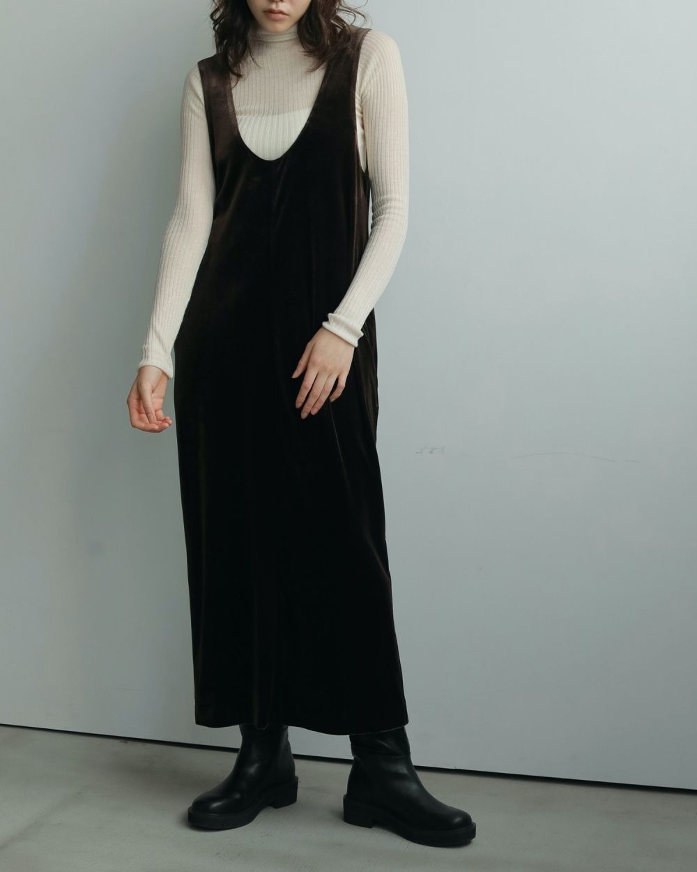 ànuke online store（アンヌーク） / Velour Uneck