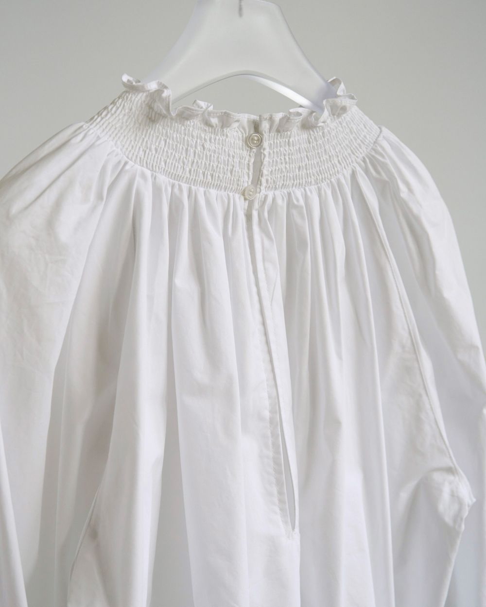 Cotton Shirring Onepiece Cotton Shirring Onepiece,コットン シャーリング ワンピース)です。62520315,ワンピース,ワンピ,ドレス,ミニワンピース,ànuke,アンヌーク,lifes,ライフズ,25aw