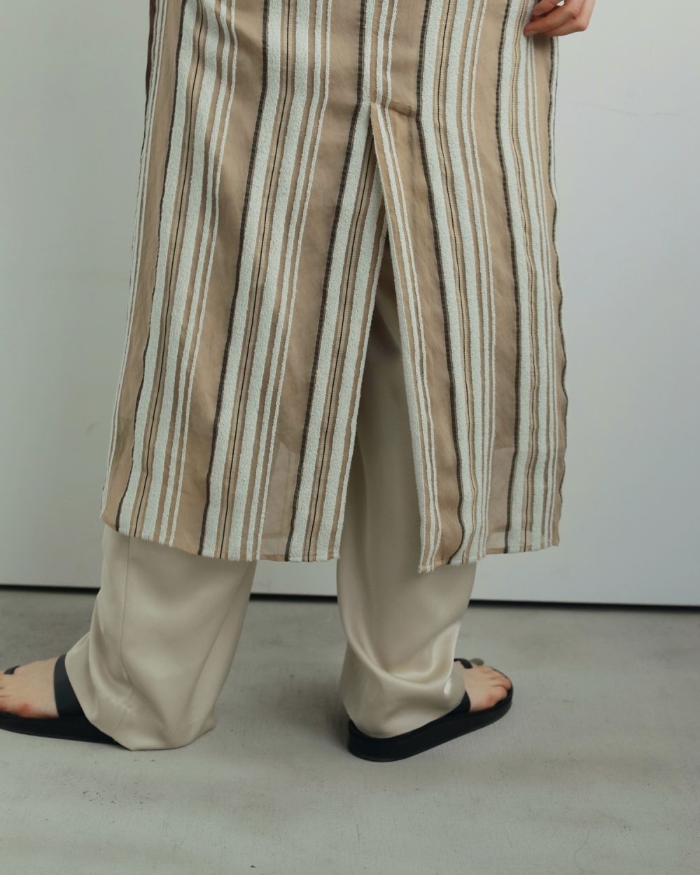 pinue シアーストライプワンピース　クリーム ànuke online store（アンヌーク） / Sheer Stripe