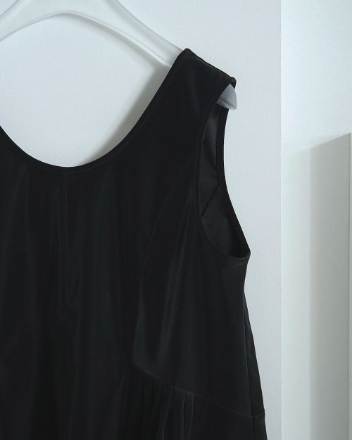 ànuke online store（アンヌーク） / Uneck Peplum TopsUneck Peplum