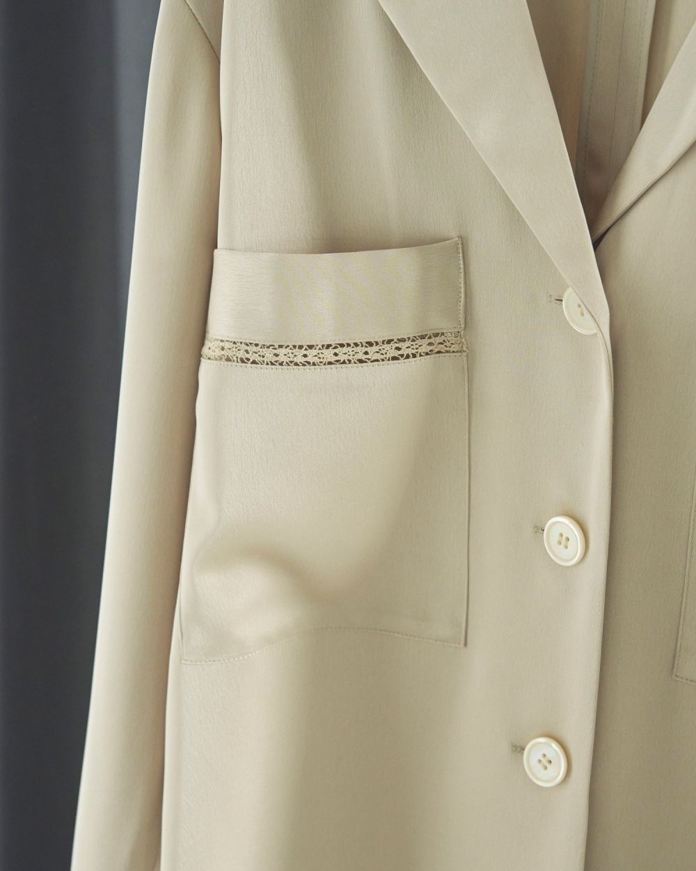 Satin Tailored Shirts Satin Tailored Shirts,サテンテーラードシャツ,62520406,シャツ,ブラウス,サテン素材,オーバーシャツ,ànuke,アンヌーク,lifes,ライフズ,25aw