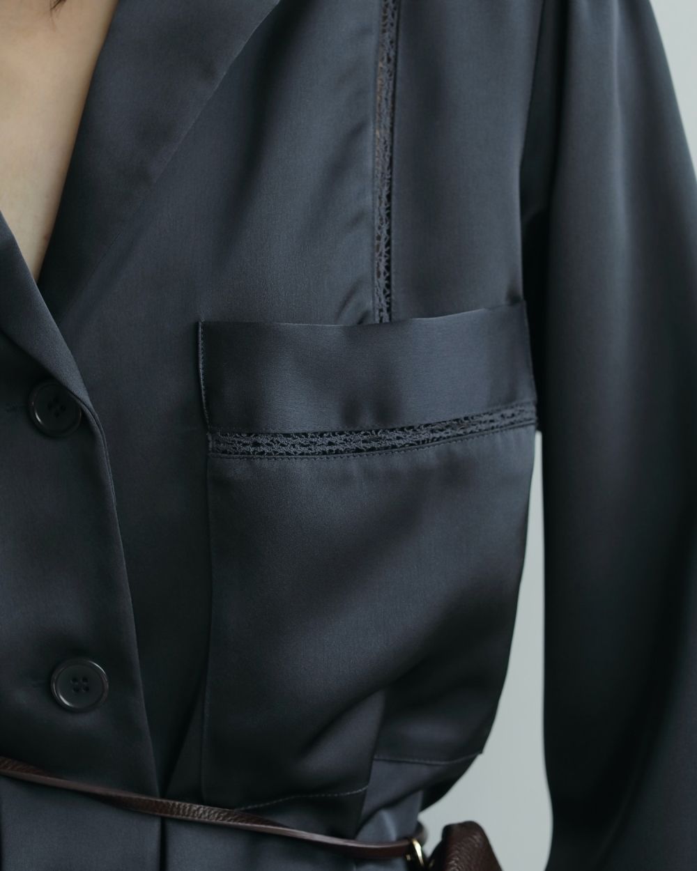 Satin Tailored Shirts Satin Tailored Shirts,サテンテーラードシャツ,62520406,シャツ,ブラウス,サテン素材,オーバーシャツ,ànuke,アンヌーク,lifes,ライフズ,25aw