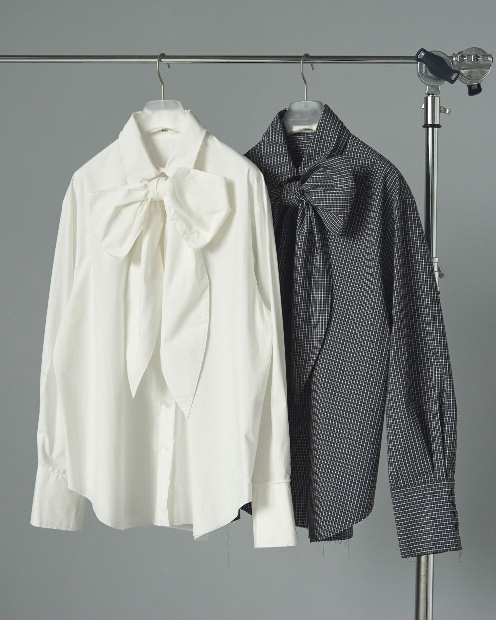 Volume Ribbon Shirts Volume Ribbon Shirts,ボリュームリボンシャツ,62520407,シャツ,ブラウス,リボン,オーバーサイズ,ànuke,アンヌーク,lifes,ライフズ,25aw