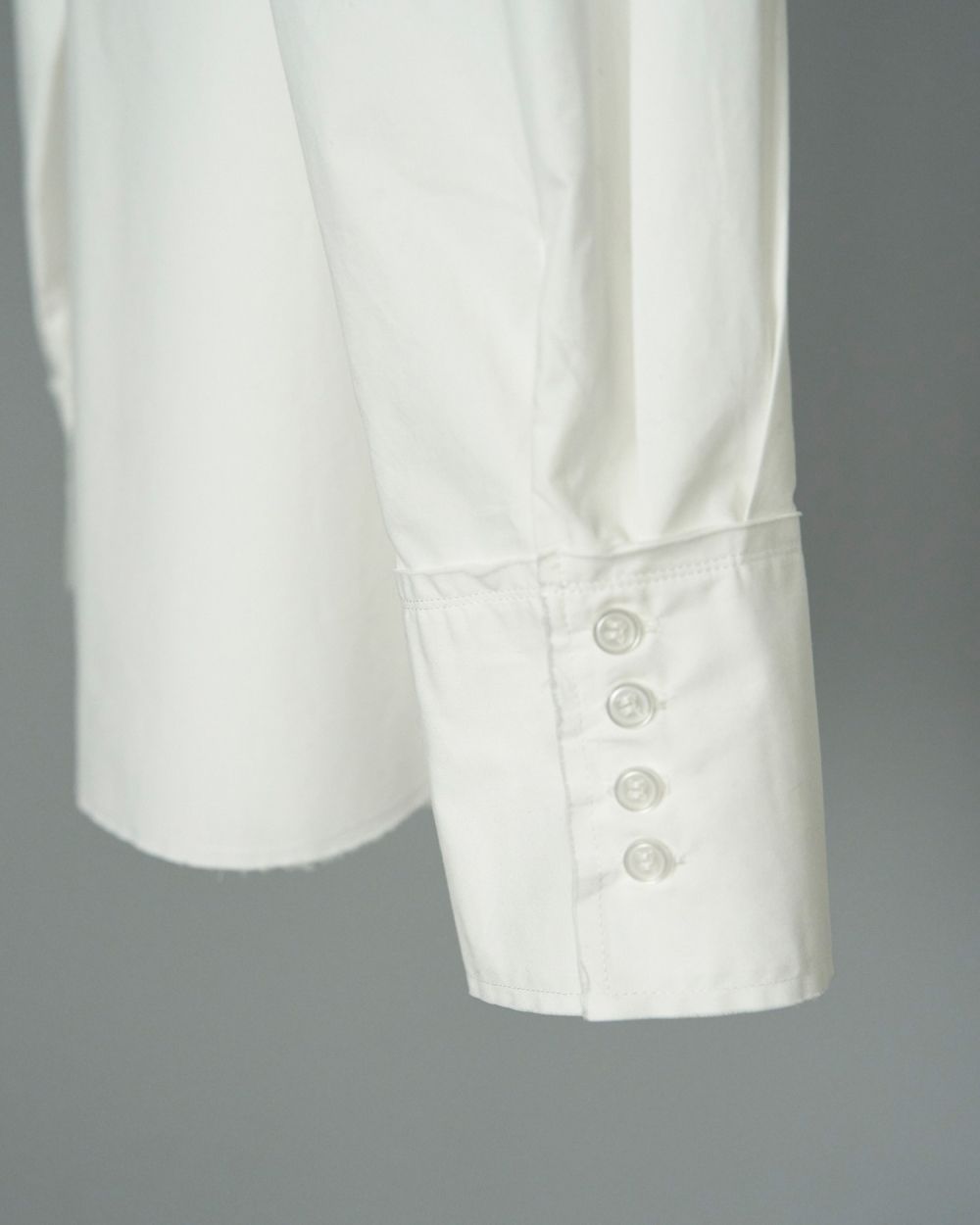 Volume Ribbon Shirts Volume Ribbon Shirts,ボリュームリボンシャツ,62520407,シャツ,ブラウス,リボン,オーバーサイズ,ànuke,アンヌーク,lifes,ライフズ,25aw