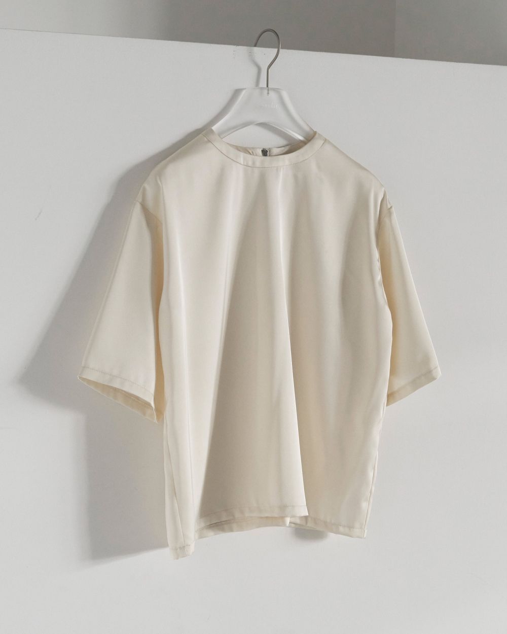 Satin Over Tops Satin Over Tops,サテン オーバー トップス,62520411,トップス,ブラウス,Tシャツ,オーバーサイズ,ànuke,アンヌーク,lifes,ライフズ,25aw