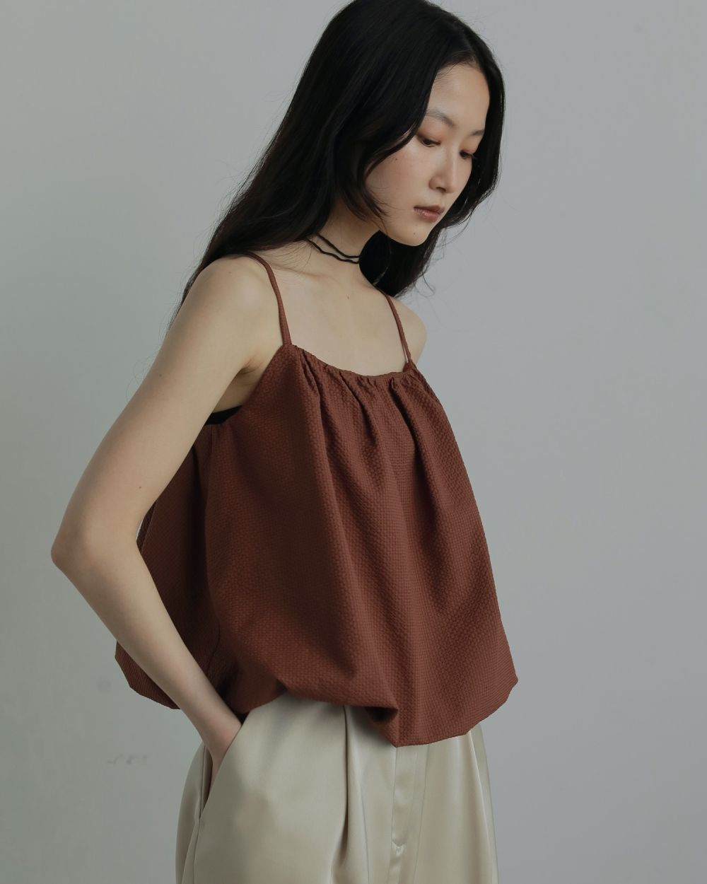 アンヌーク anuke 2025FallWinter トップス Backopen Balloon Camisole バックオープンバルーンキャミソール ミドル丈 25秋冬 62520416 anuke アンヌーク 2025FallWinter トップス Uneck Peplum Tops 8